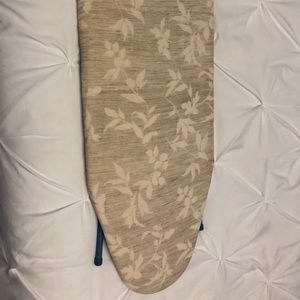 Mini ironing board